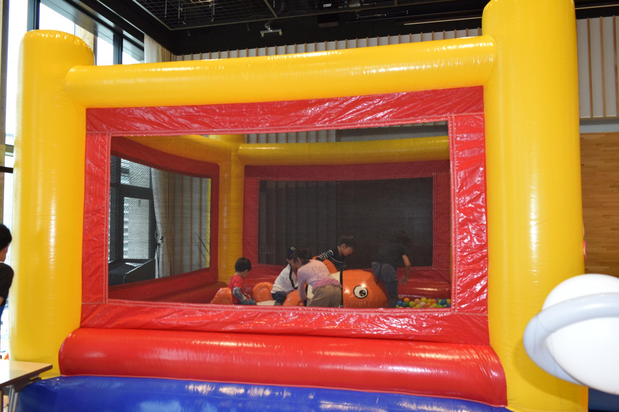 ボールプールde宝さがし（ヤマトシステム開発㈱）