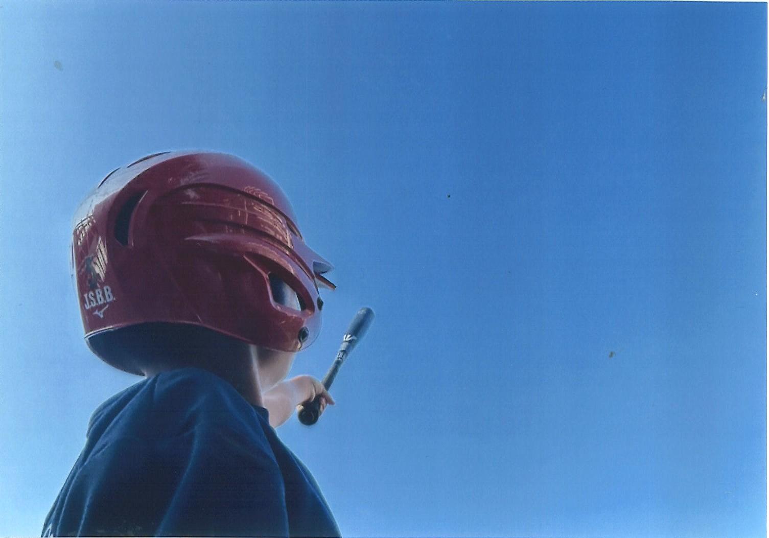 写真:夏の果て仲間に捧げるこの一打